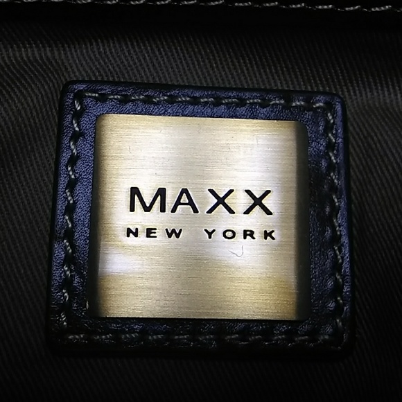 Maxx New York Purse - Picture 4 of 5